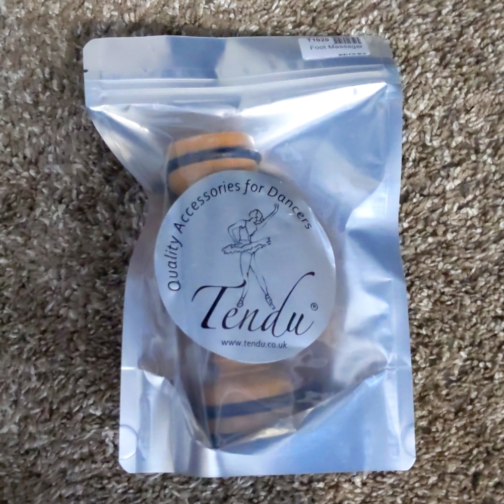Tendu Dancewear foot roller